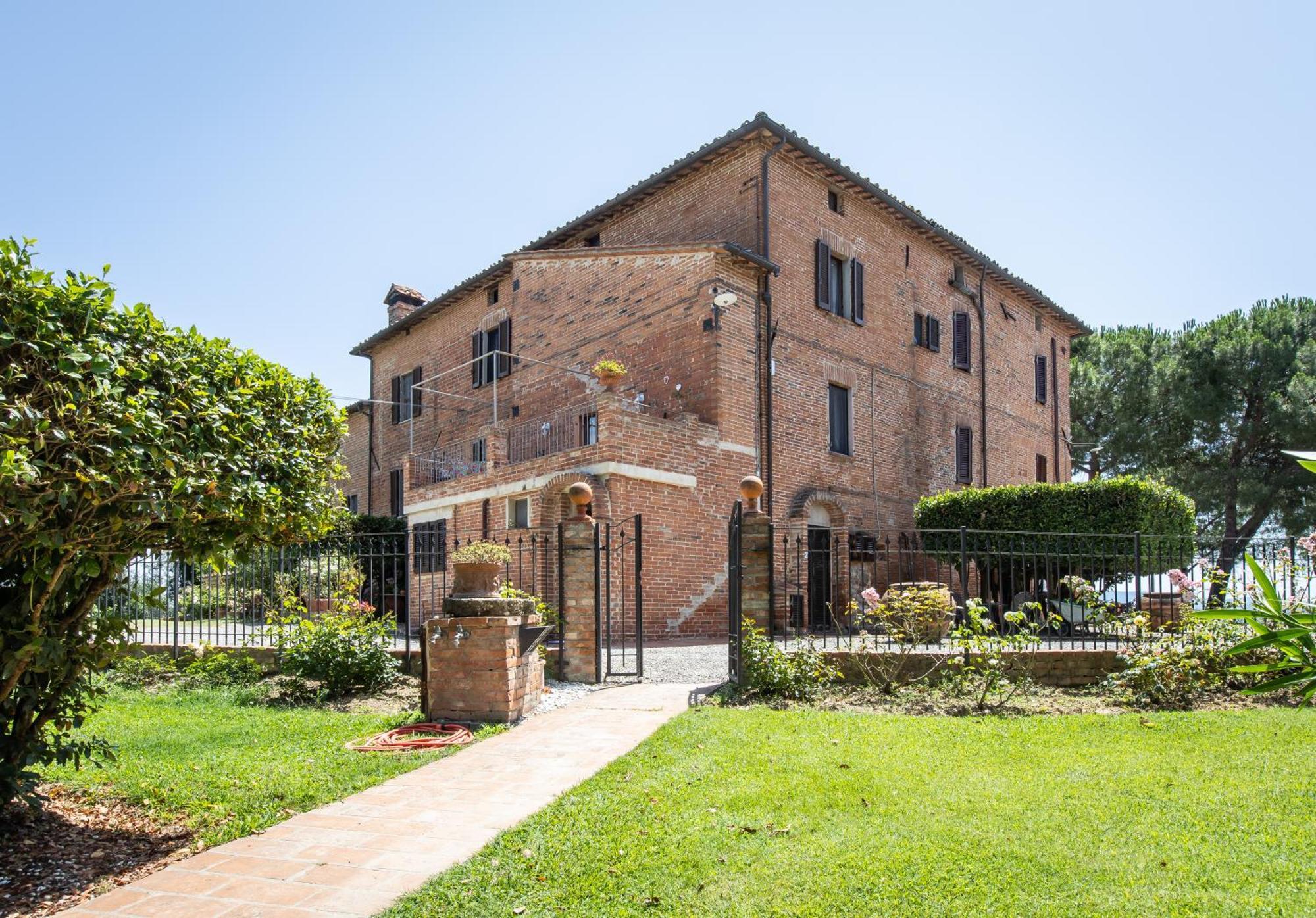 Agriturismo Palazzo Val Del Sasso Villastrada  Exterior photo